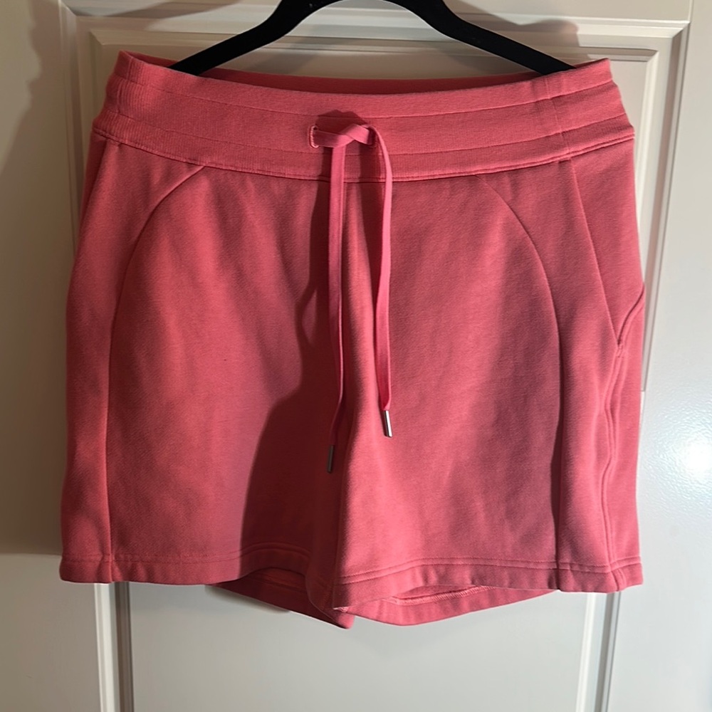 Lululemon Scuba High Rise 5 inch Shorts